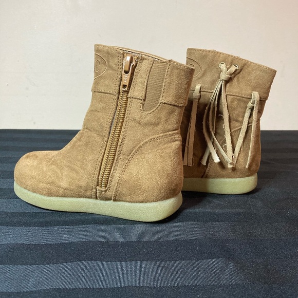 The Children’s Place Kids side zip short boots with tassels - Picture 2 of 9